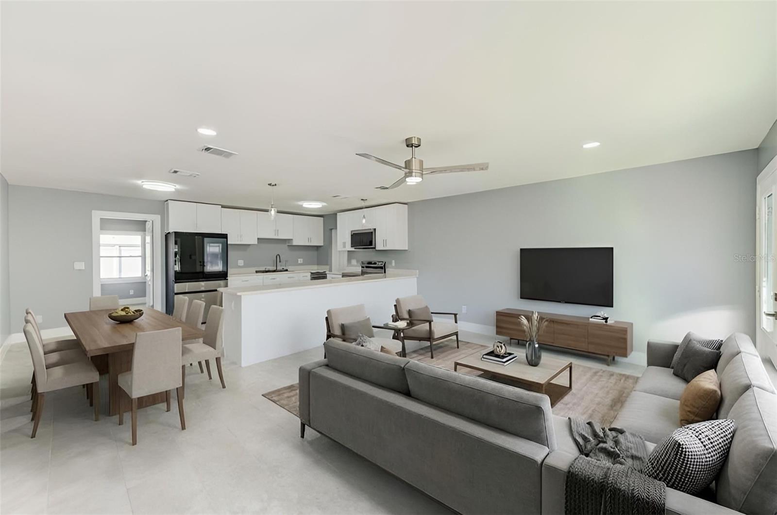 6208 FLORIDA CIRCLE E