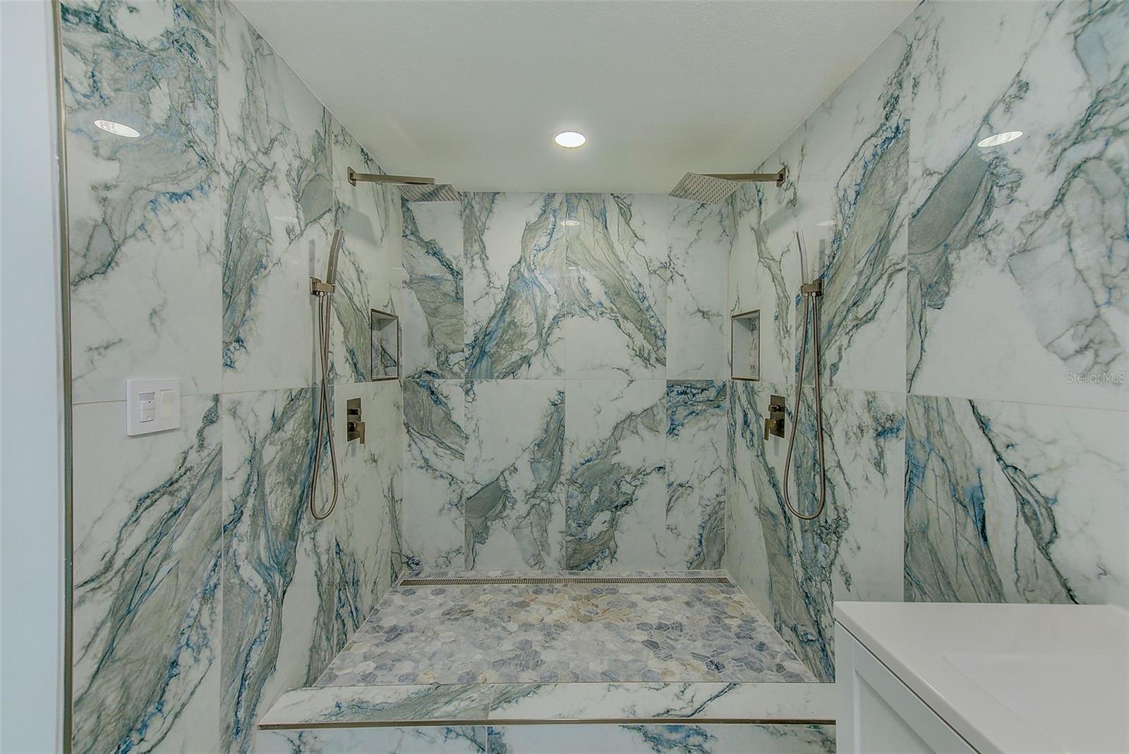 APOLLO BEACH UNIT ONE PT ONE - Residential