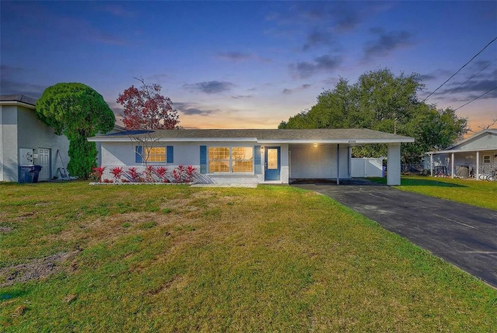 Photo of 6208 Florida Circle E, Apollo Beach, FL 33572 (MLS # TB8458625)