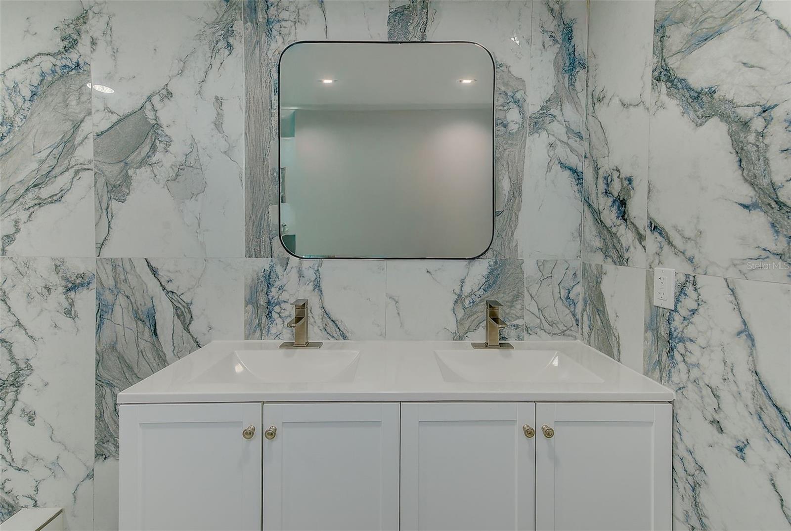 APOLLO BEACH UNIT ONE PT ONE - Residential