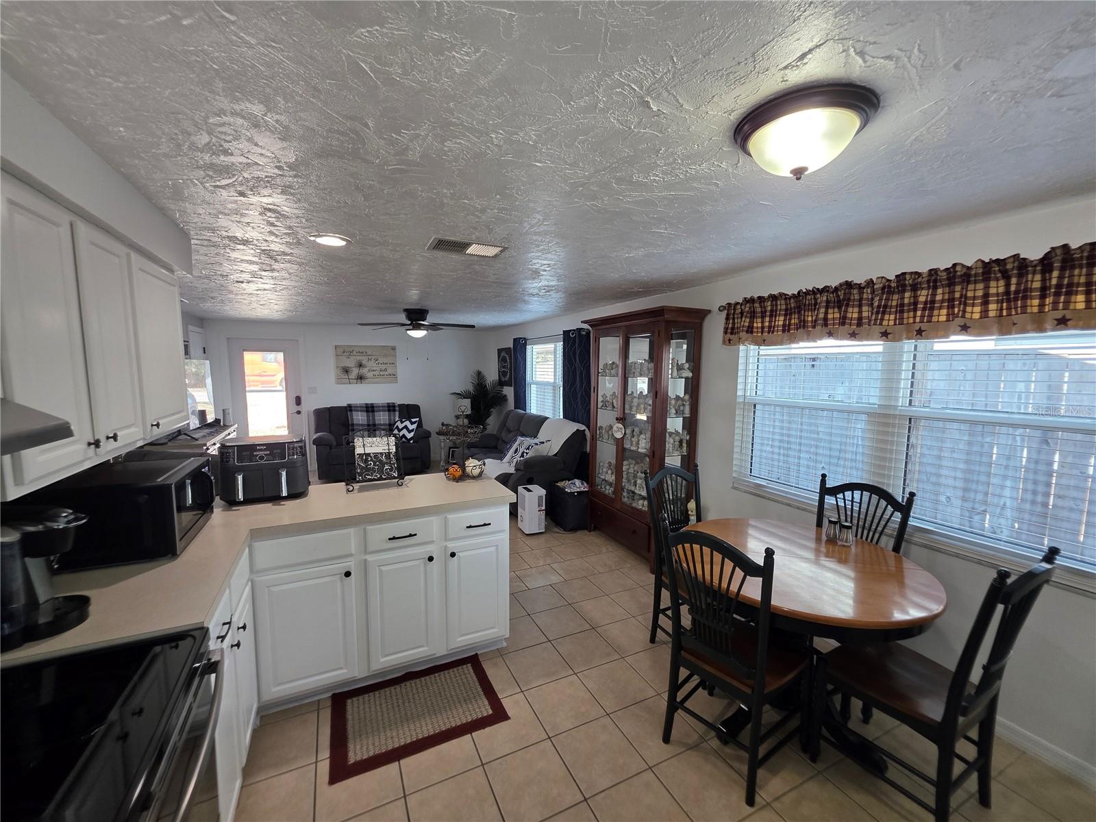 WOODLAND HOMES - Residential