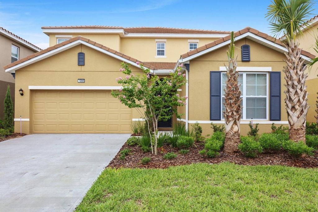Photo of 5265 Oakbourne Avenue, Davenport, FL 33837 (MLS # S5149811)