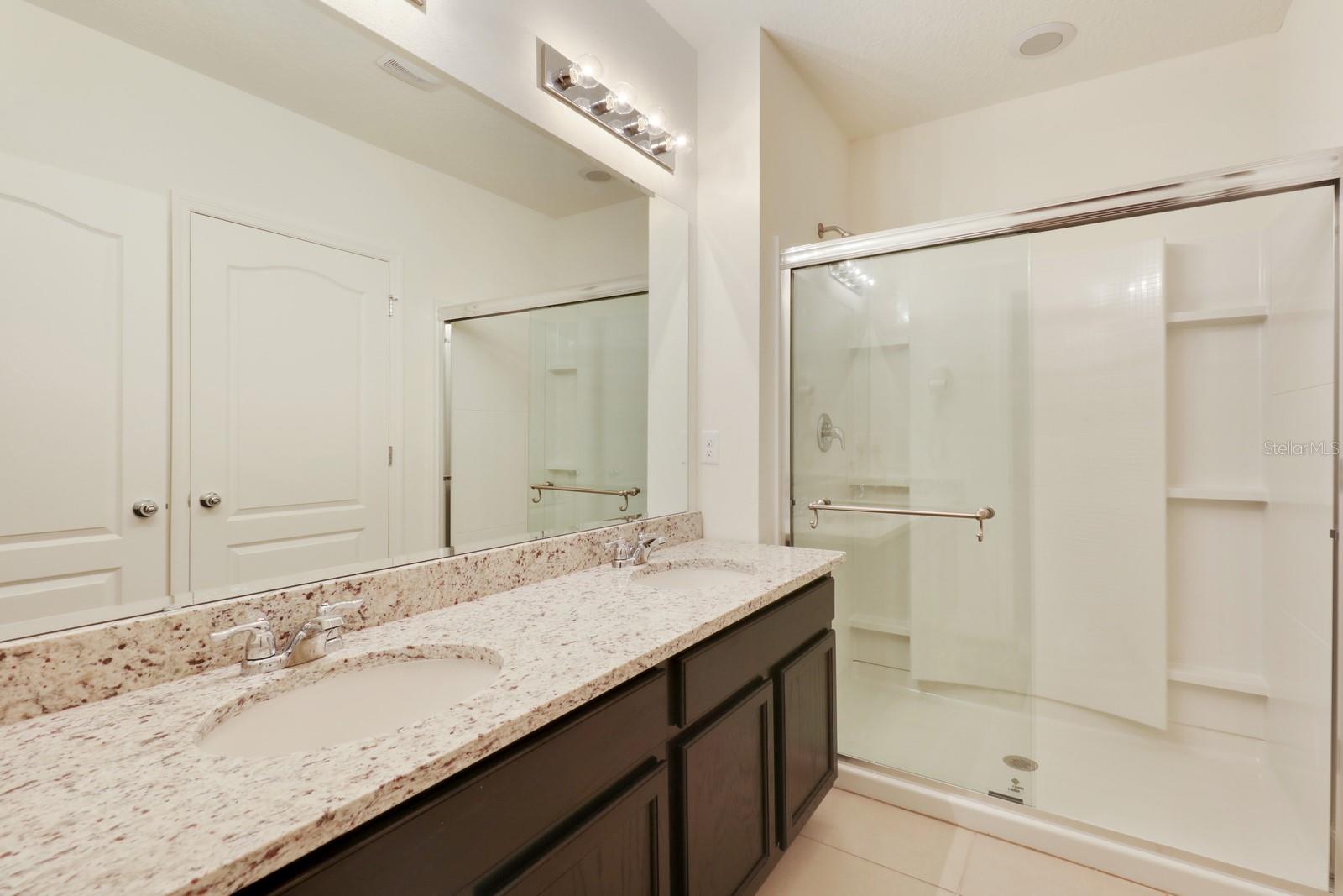 OAKMONT PH 01 - Residential