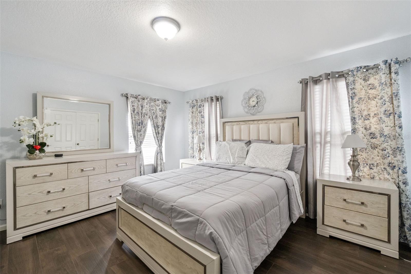 TRAFALGAR VILLAGE PH 2 - Residential