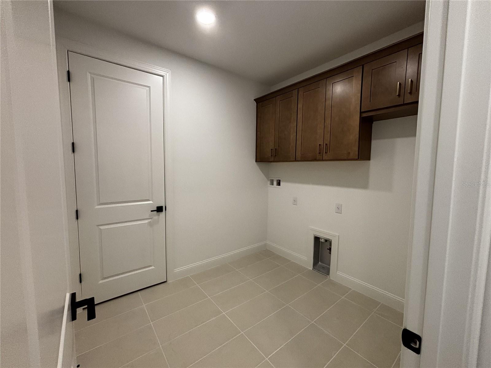 REGENCY AT WATERSET - Residential