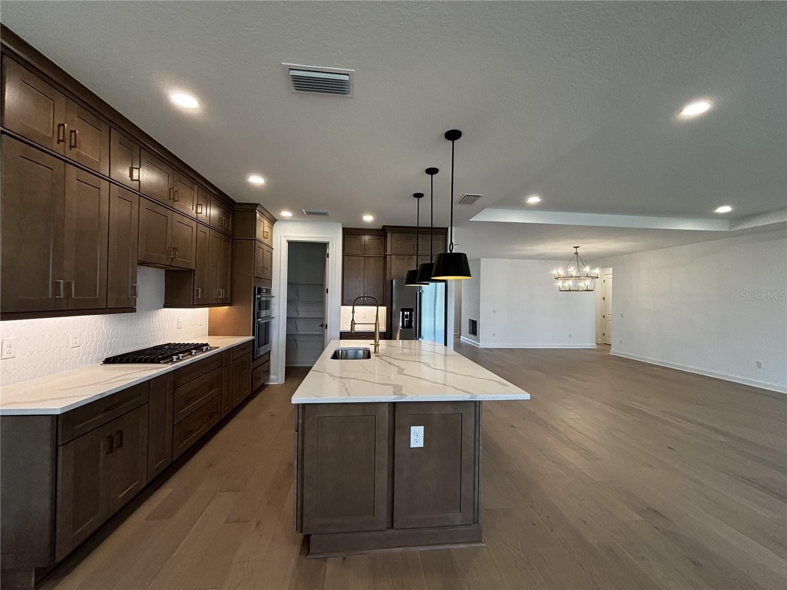 REGENCY AT WATERSET - Residential