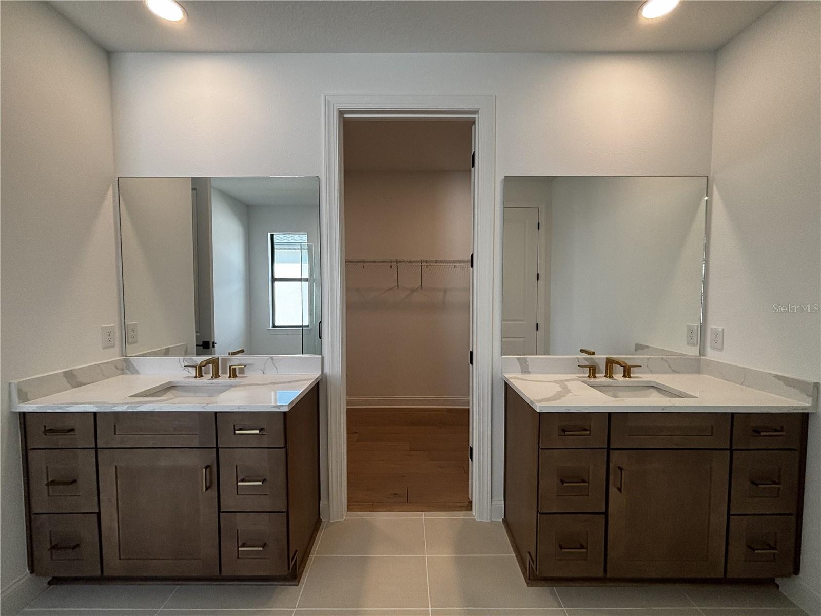 REGENCY AT WATERSET - Residential