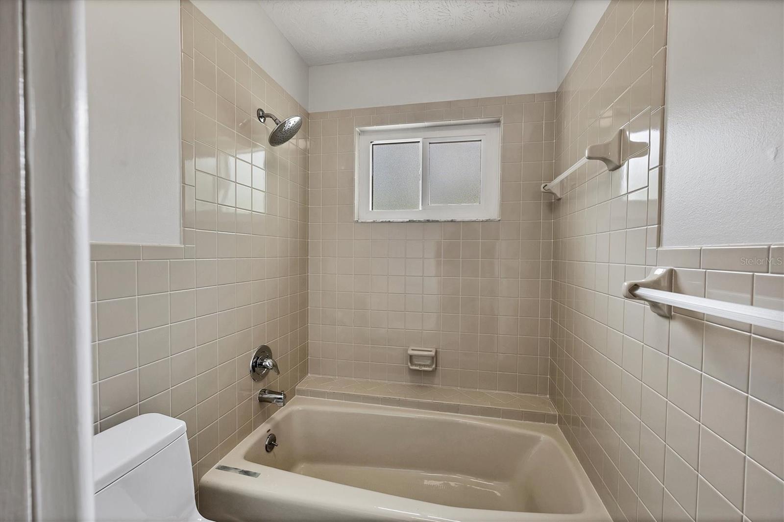 MILL CREEK PH I - Residential