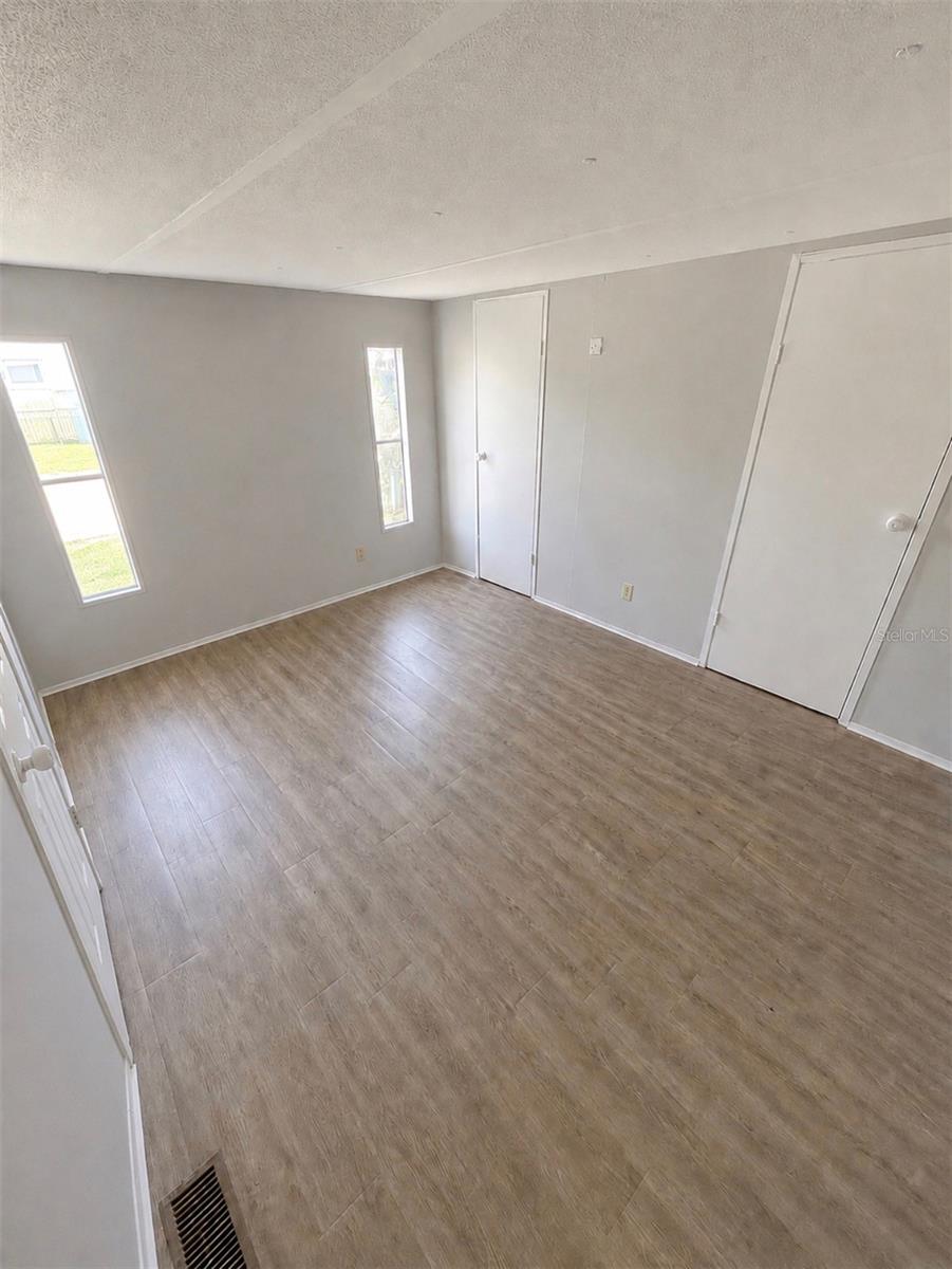 35 SUNSET CIRCLE