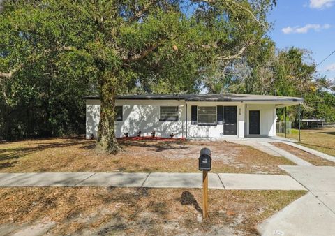 Photo of 1535 Hialeah Street, Orlando, FL 32808 (MLS # TB8473120)