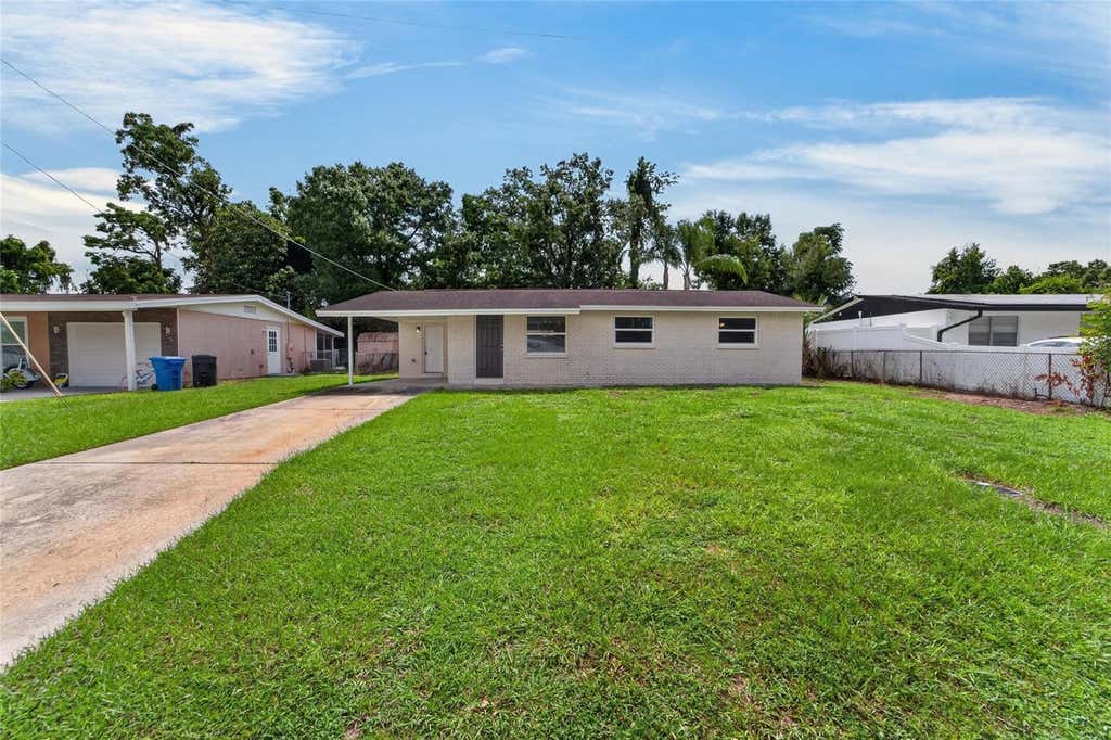 Photo of 506 Shamrock Road, Brandon, FL 33511 (MLS # TB8534492)