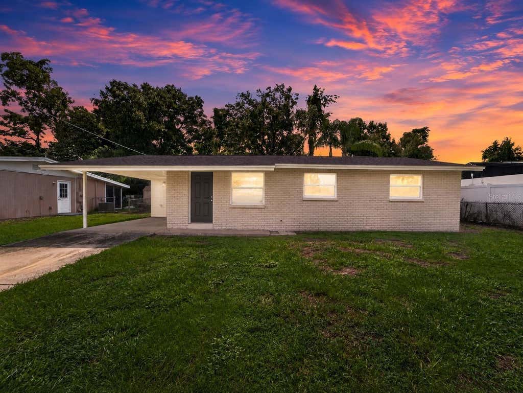 Photo of 506 Shamrock Road, Brandon, FL 33511 (MLS # TB8534492)