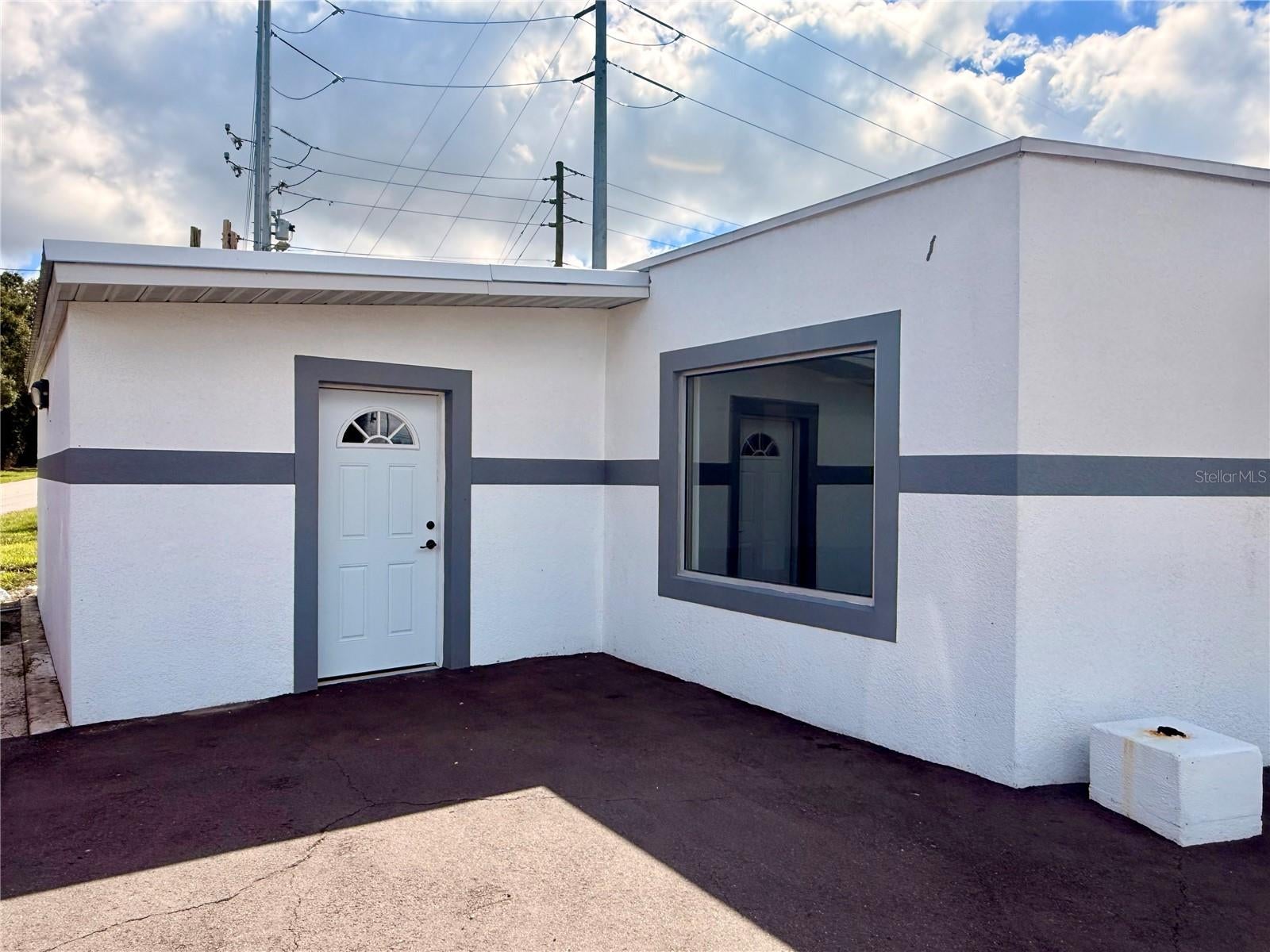 1130 STATE ROAD 60 W