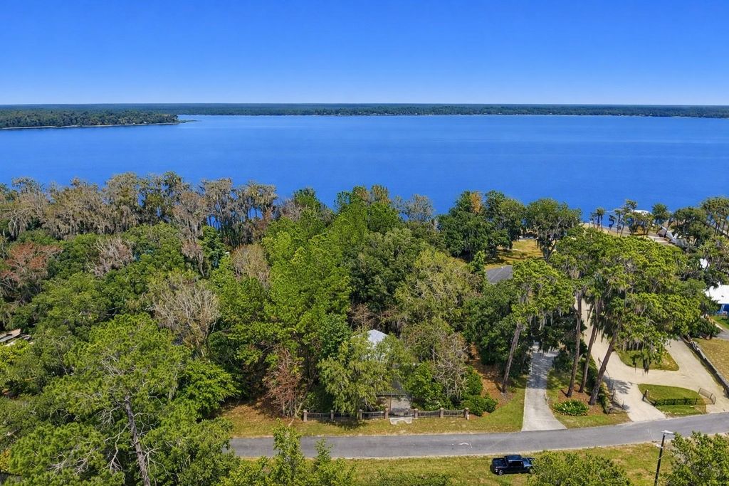 Photo of 21103 NE 117th Avenue, Waldo, FL 32694 (MLS # GC536588)