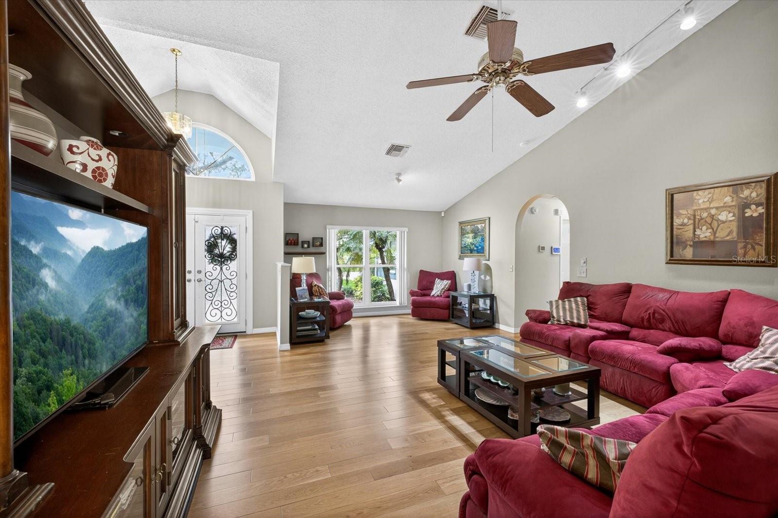 GLENBROOK WEST - Residential