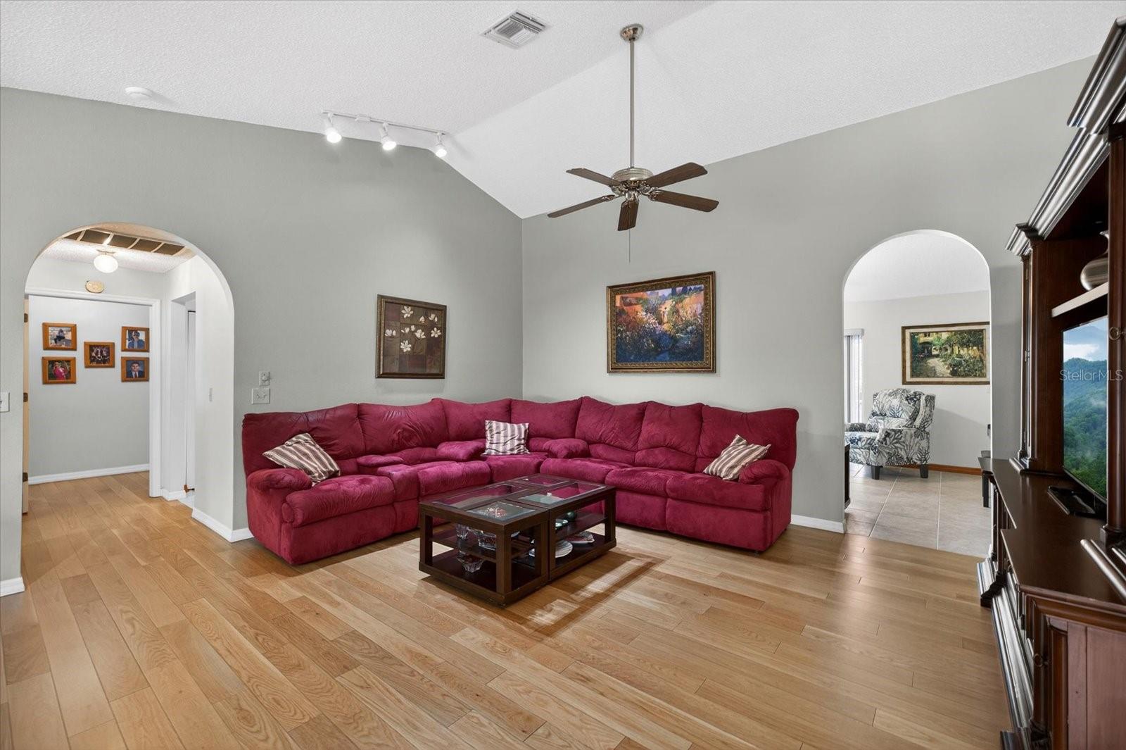 GLENBROOK WEST - Residential