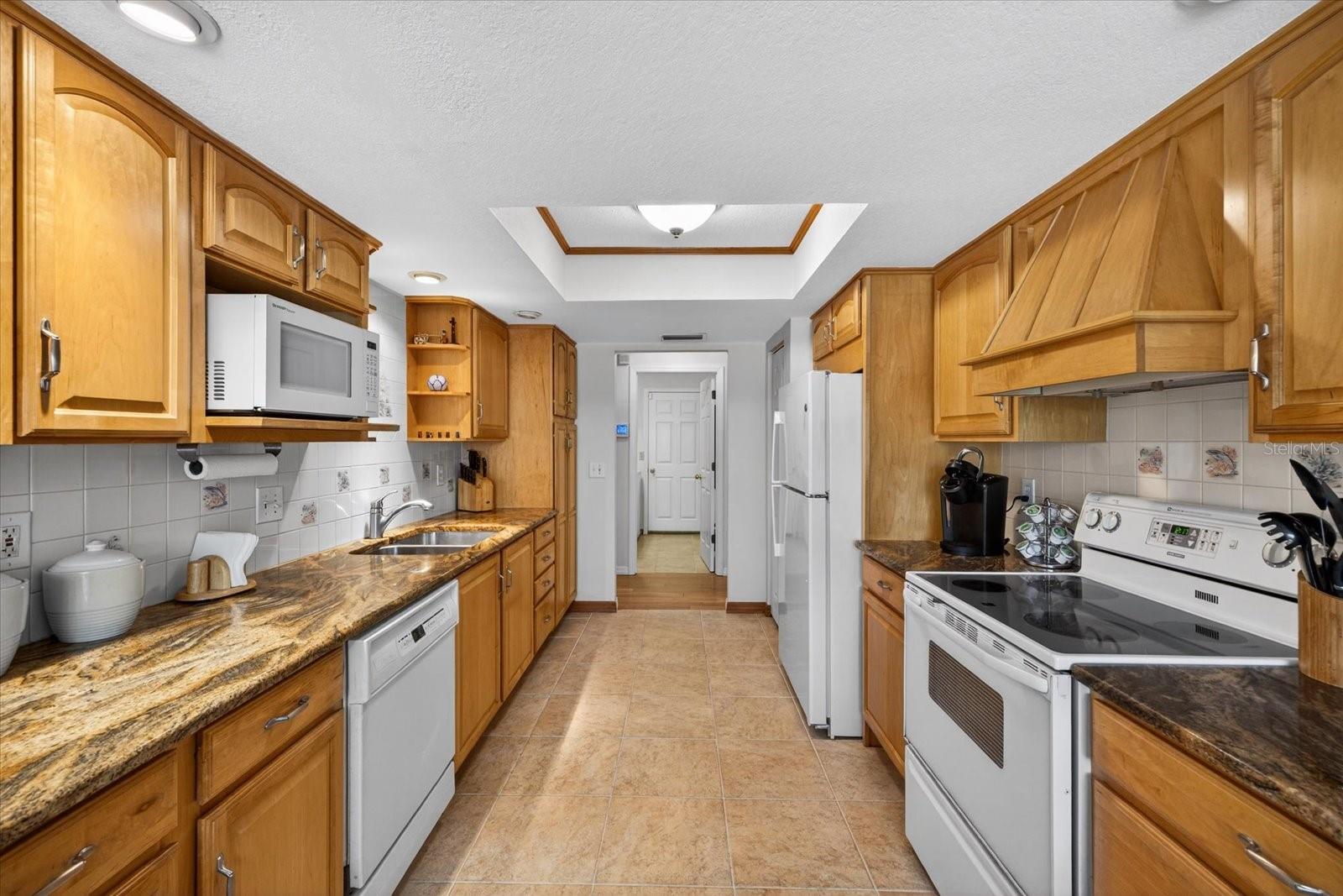 GLENBROOK WEST - Residential