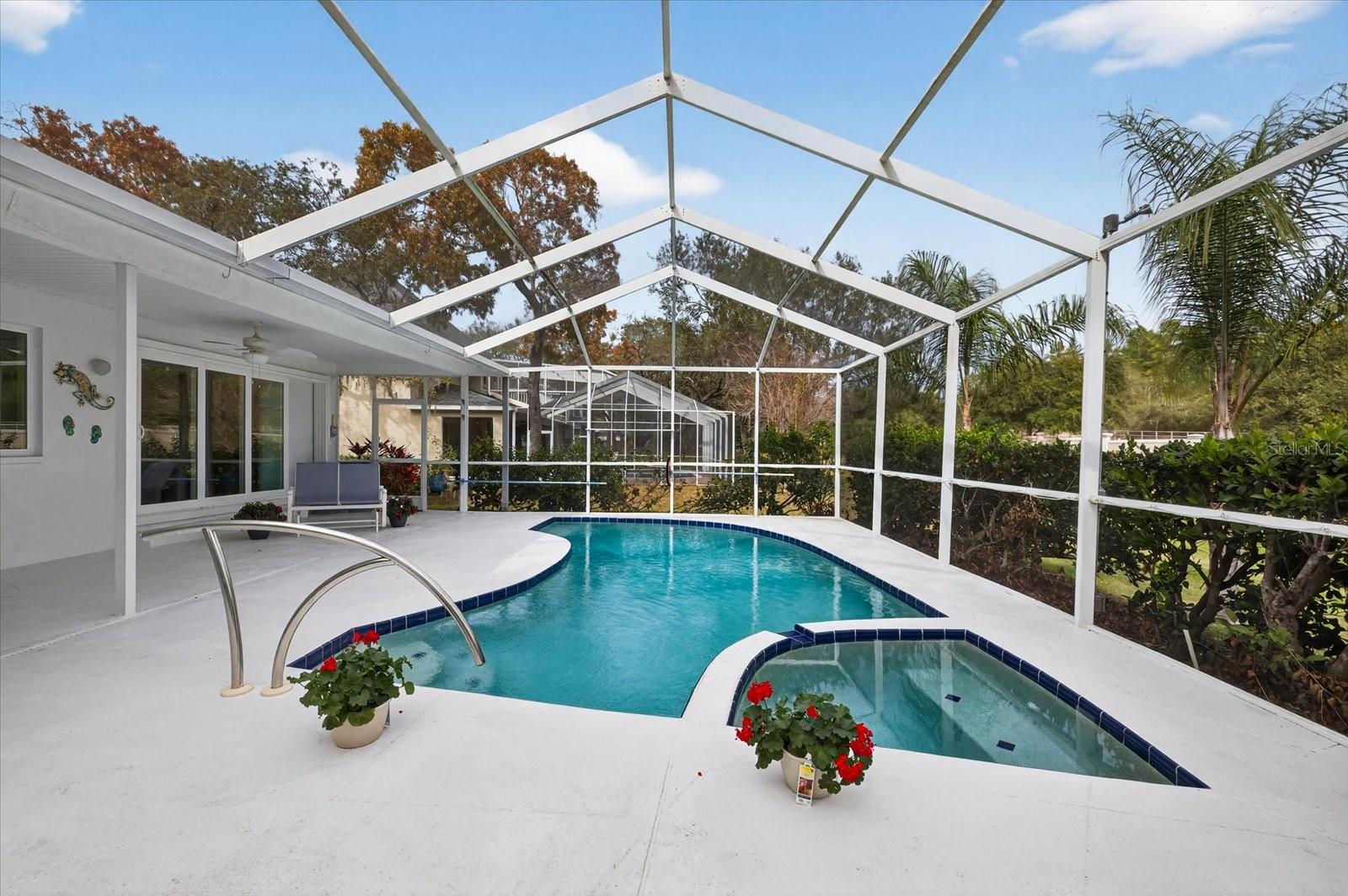 GLENBROOK WEST - Residential