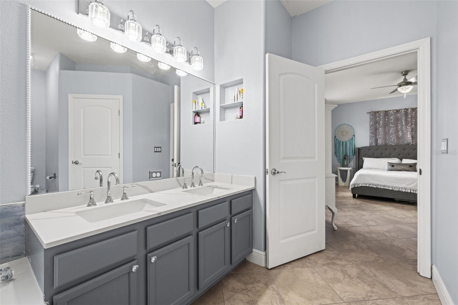 SPRING HILL - Residential