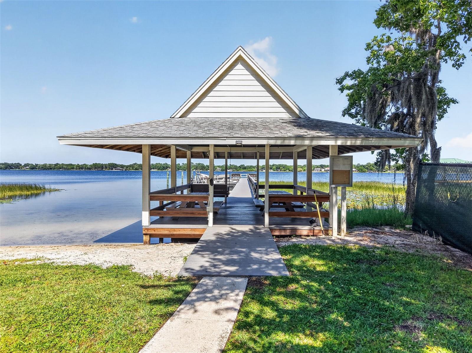 LAKE JOANNA ESTATES - Residential
