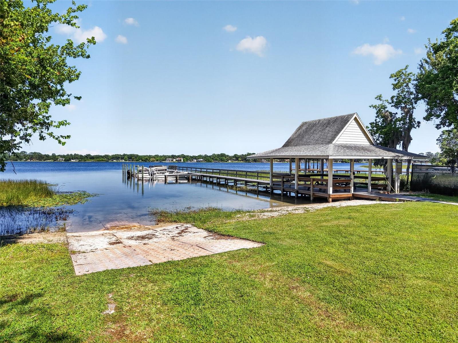 LAKE JOANNA ESTATES - Residential