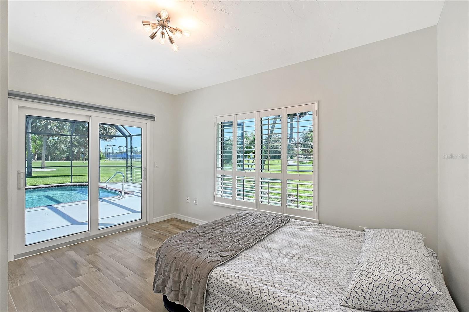 COUNTRY CLUB OF SARASOTA THE - Residential