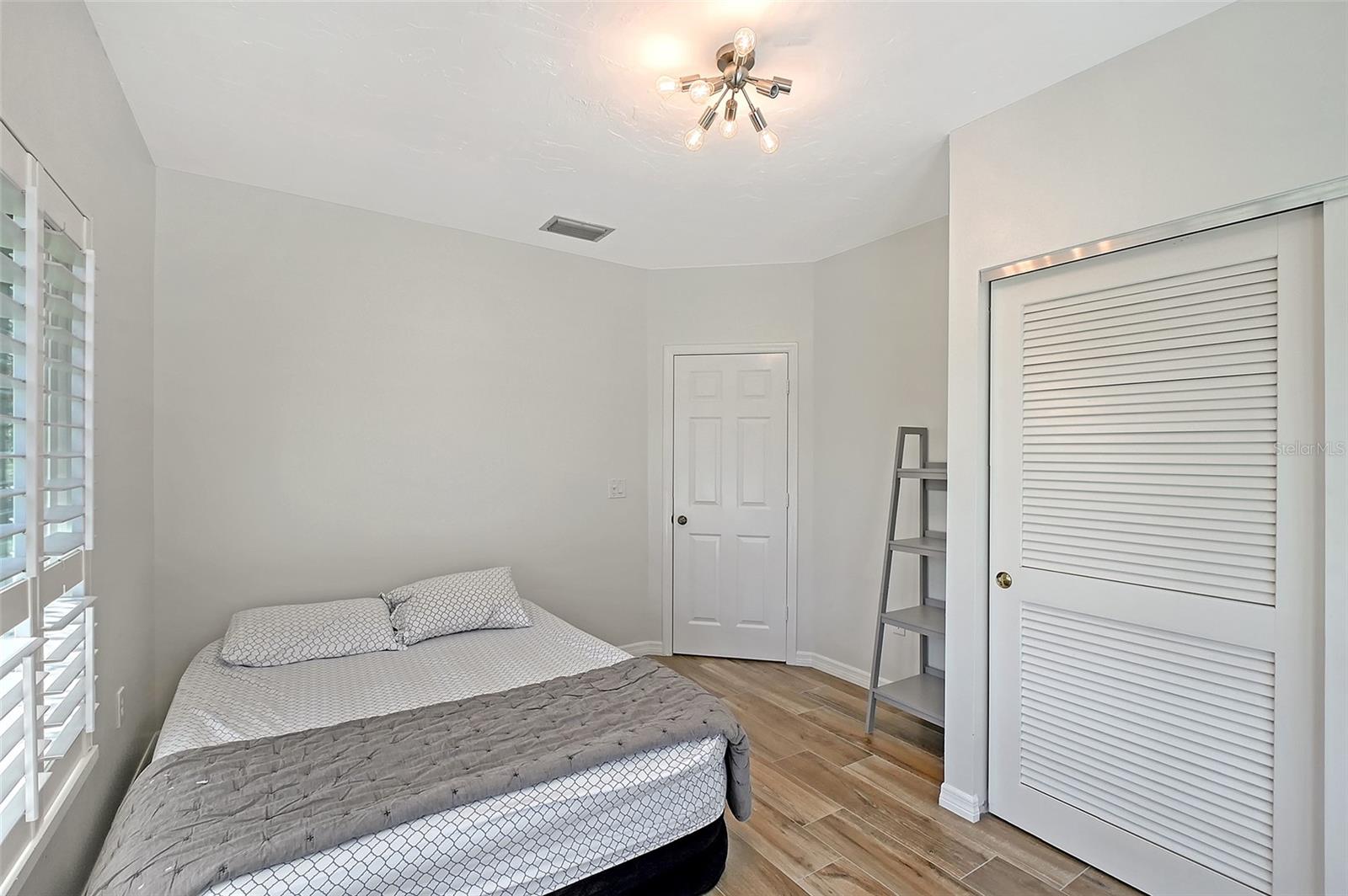 COUNTRY CLUB OF SARASOTA THE - Residential