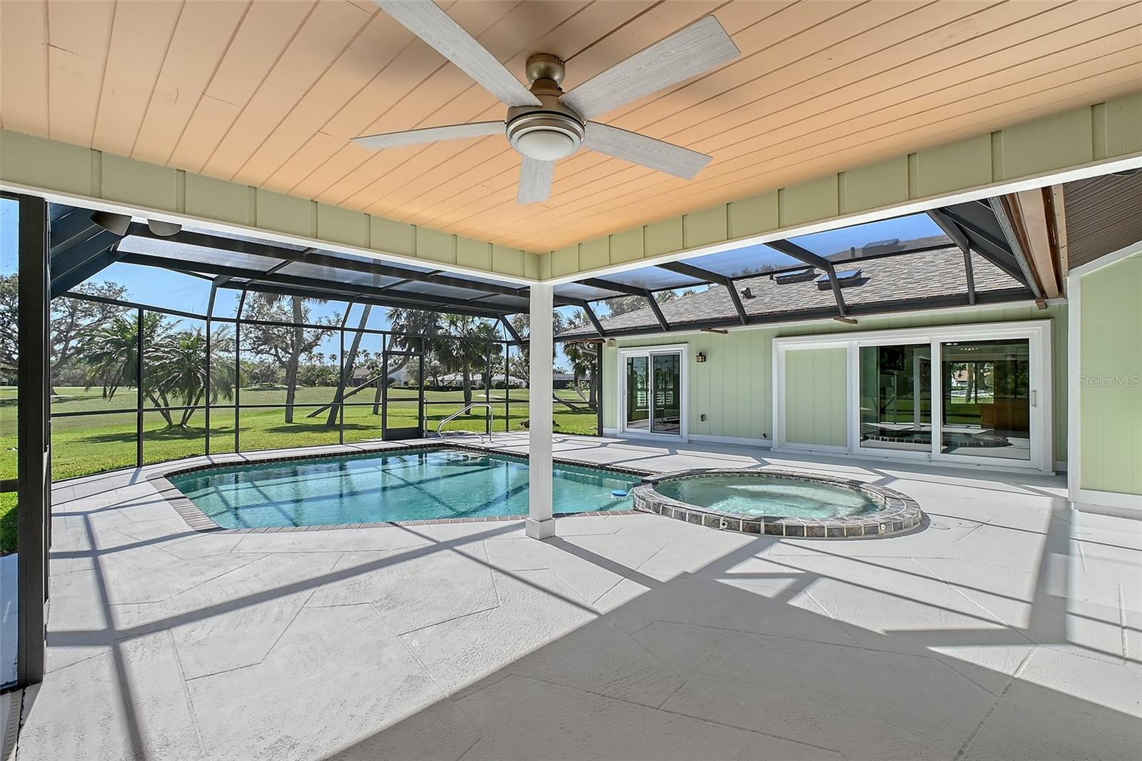 COUNTRY CLUB OF SARASOTA THE - Residential