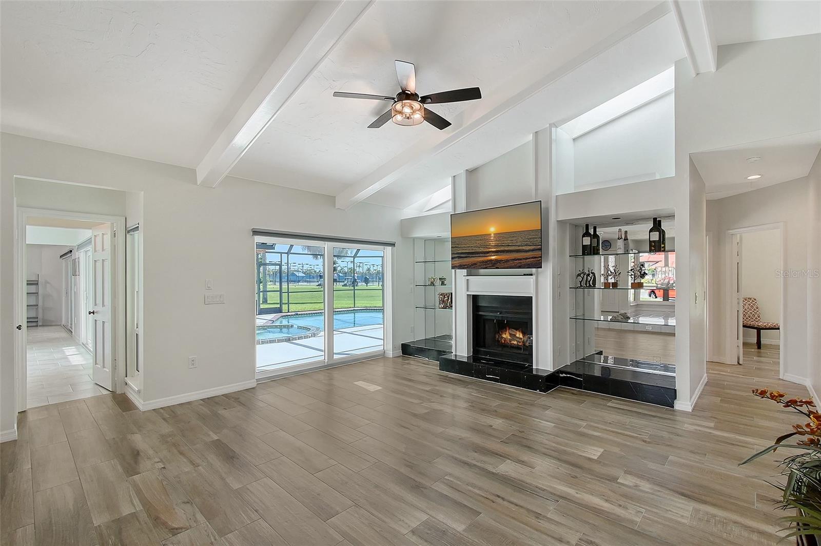 COUNTRY CLUB OF SARASOTA THE - Residential