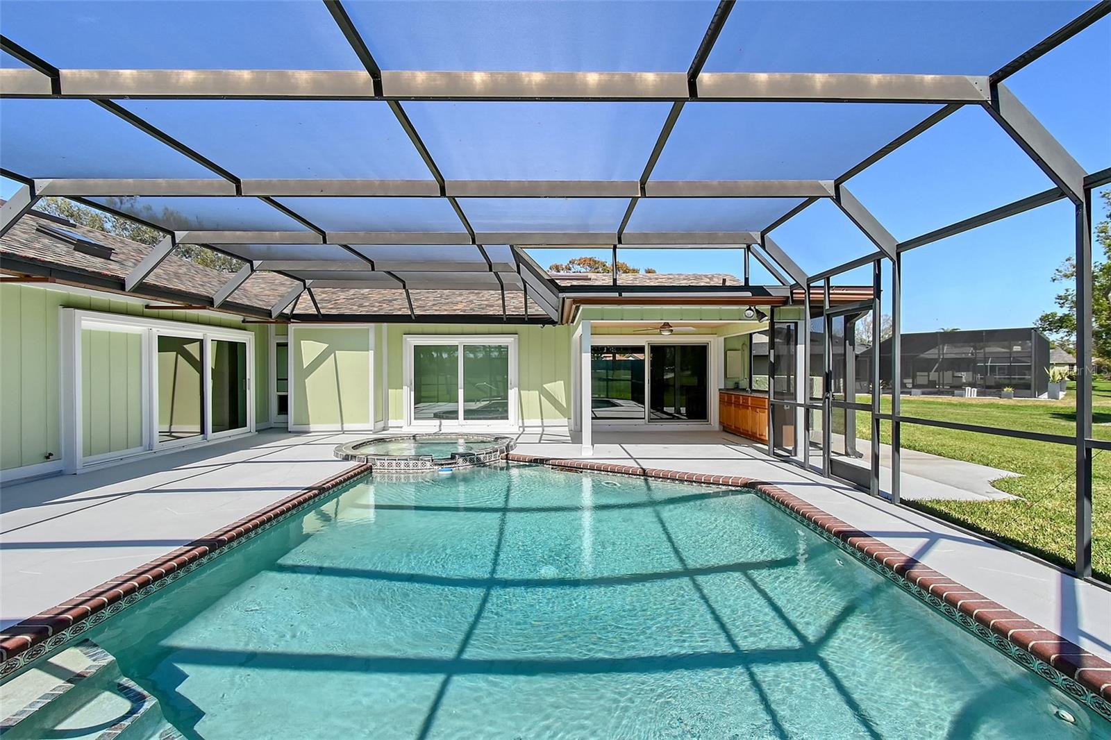 COUNTRY CLUB OF SARASOTA THE - Residential