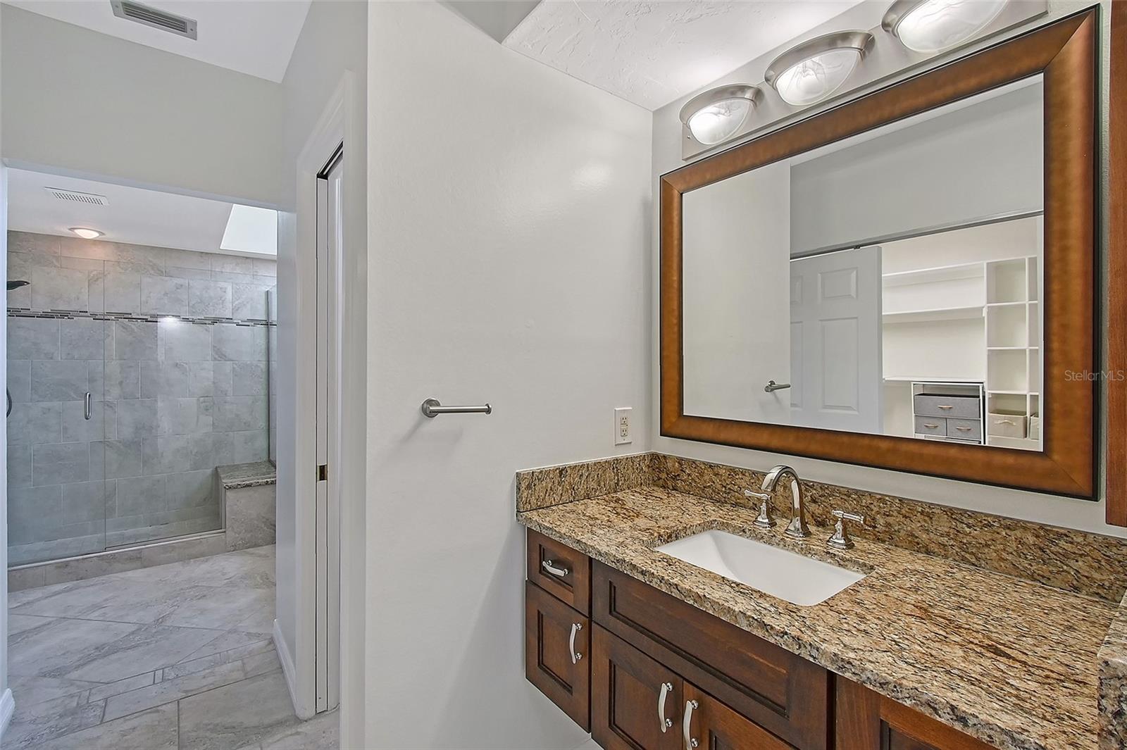 COUNTRY CLUB OF SARASOTA THE - Residential