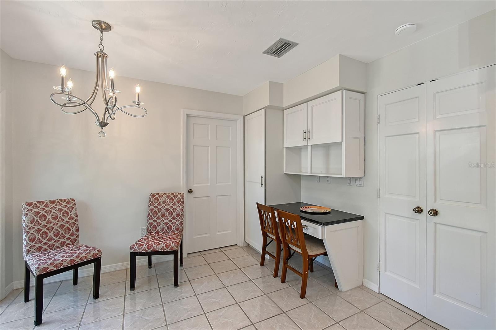 COUNTRY CLUB OF SARASOTA THE - Residential