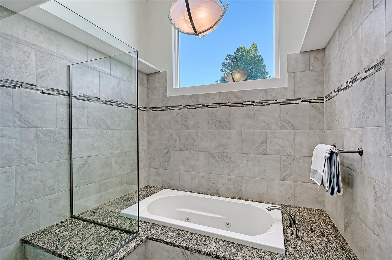 COUNTRY CLUB OF SARASOTA THE - Residential