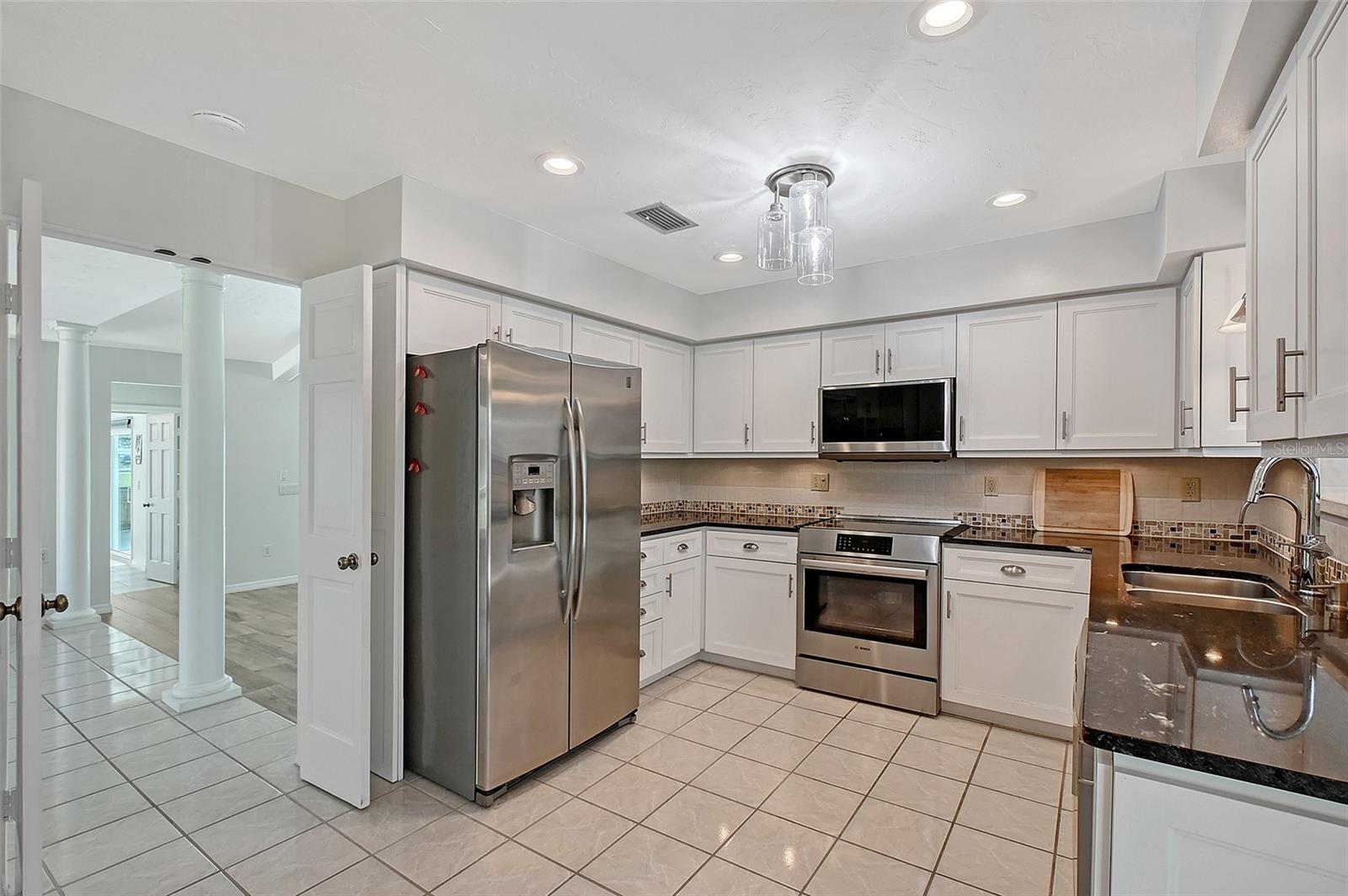 COUNTRY CLUB OF SARASOTA THE - Residential