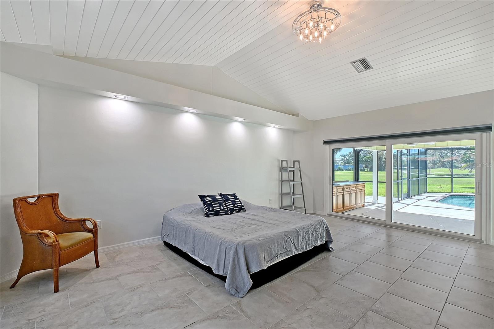 COUNTRY CLUB OF SARASOTA THE - Residential