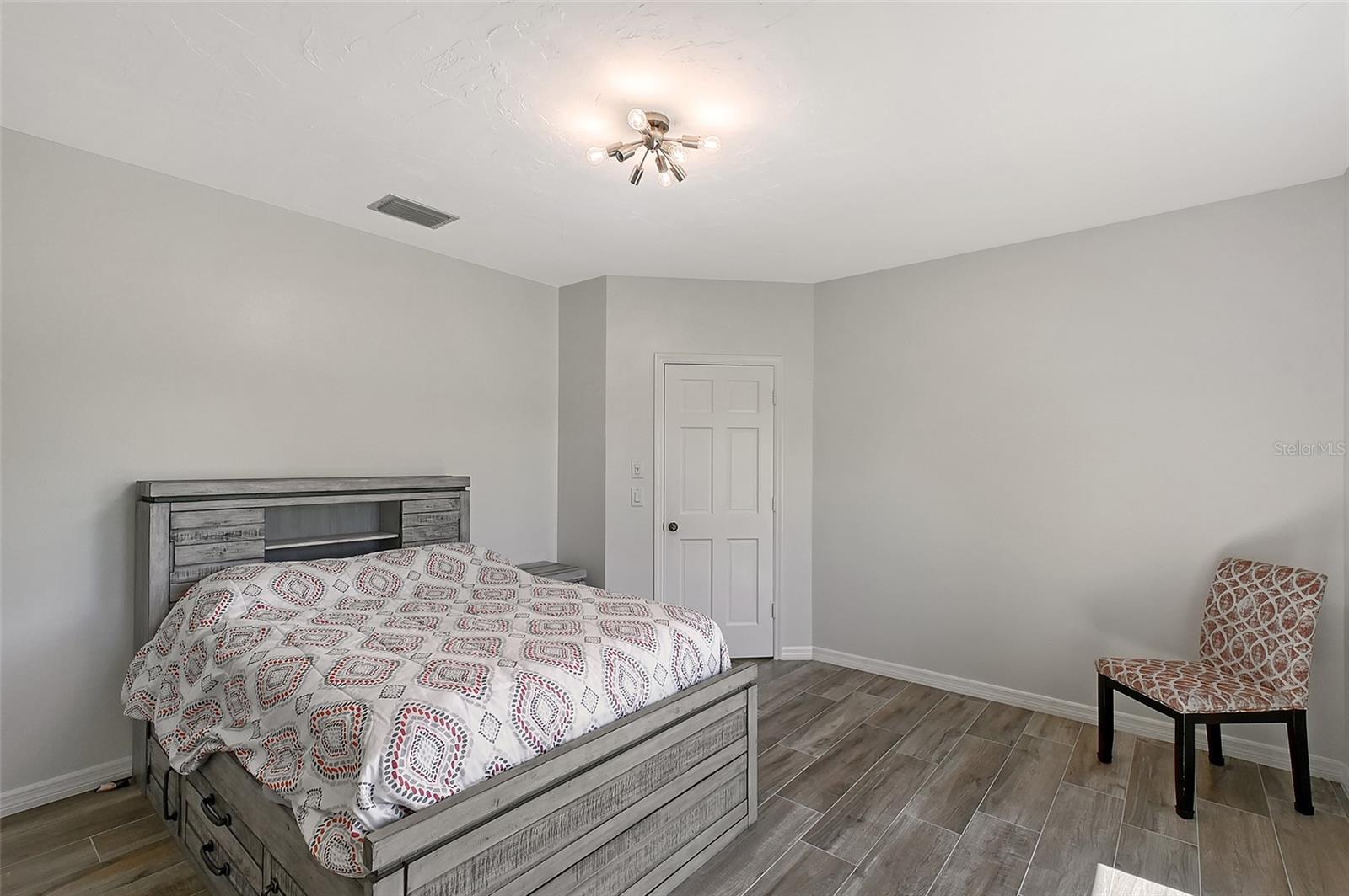 COUNTRY CLUB OF SARASOTA THE - Residential