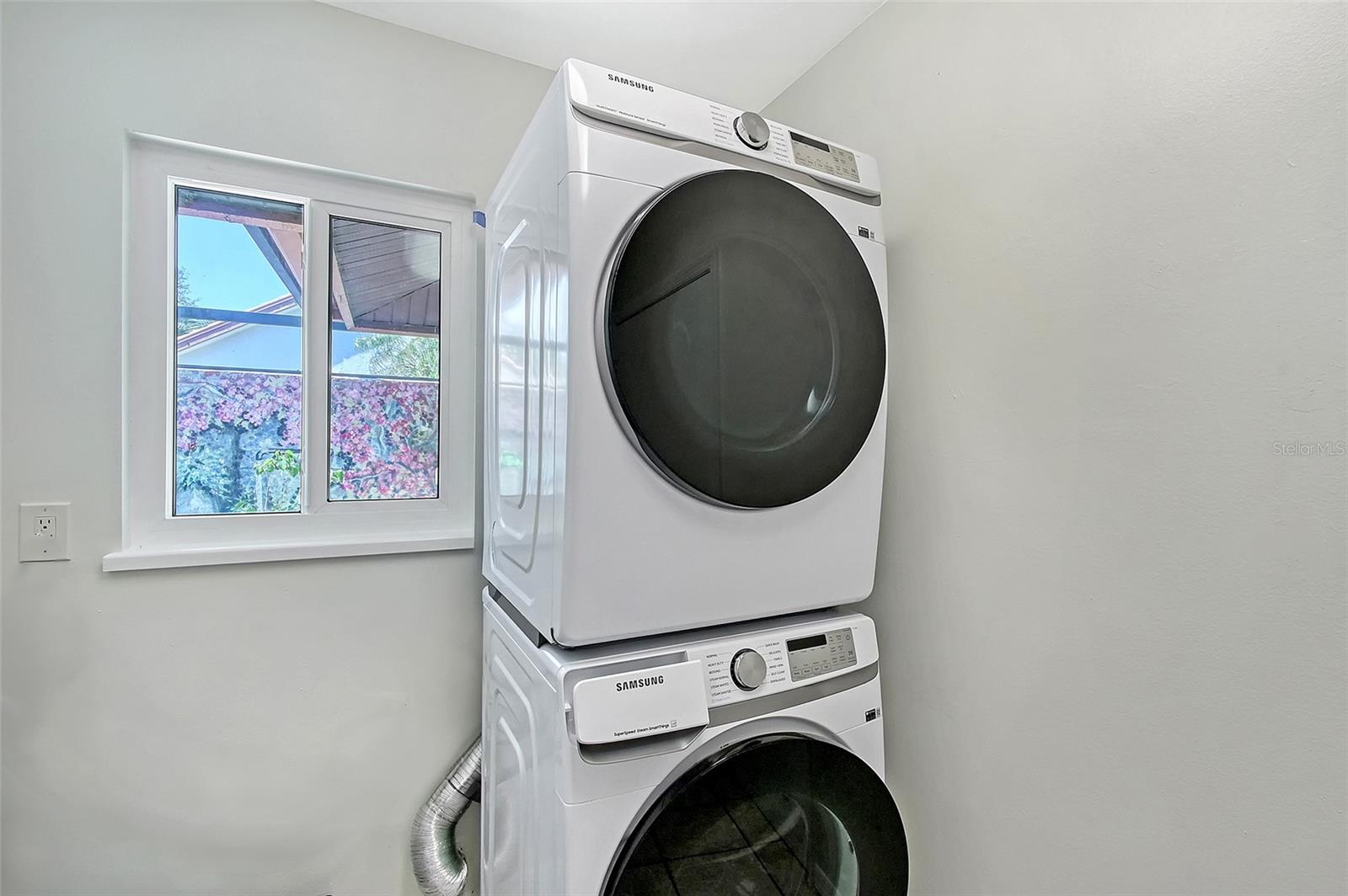 COUNTRY CLUB OF SARASOTA THE - Residential