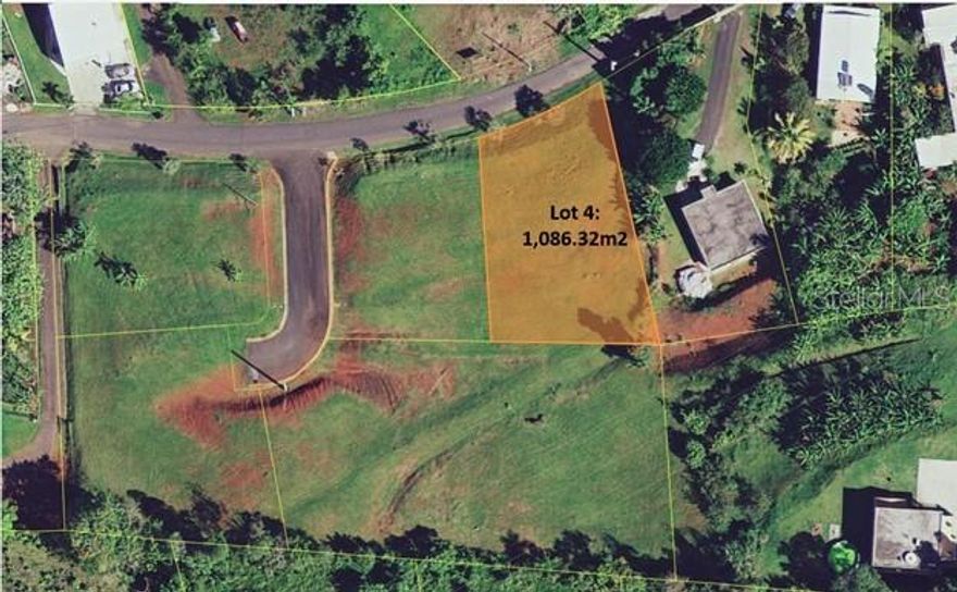 Residential lot located in Aguas Buenas, with an approximate area of 1,086.32 m², ideal for real estate development and investment projects with high potential for profitability. Invest where growth is natural, in a strategic environment that makes this property a perfect opportunity for developers looking to increase value from the ground up.