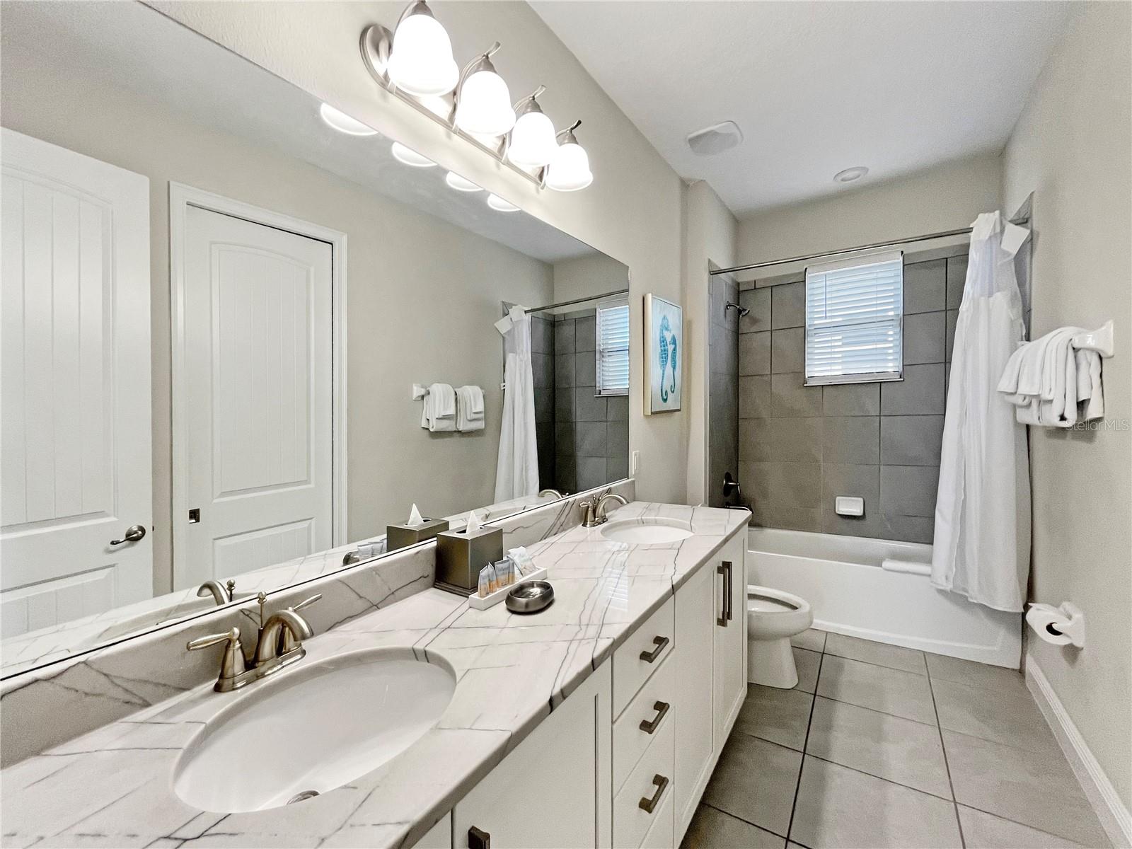 REUNION WEST PH 4 - Residential