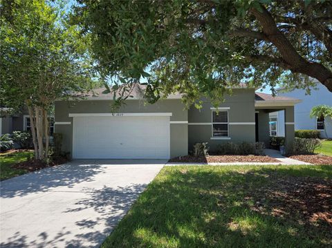 3 beds bed, 2 baths bath property at 6829 Lake Eaglebrooke Drive, Lakeland, FL 33813