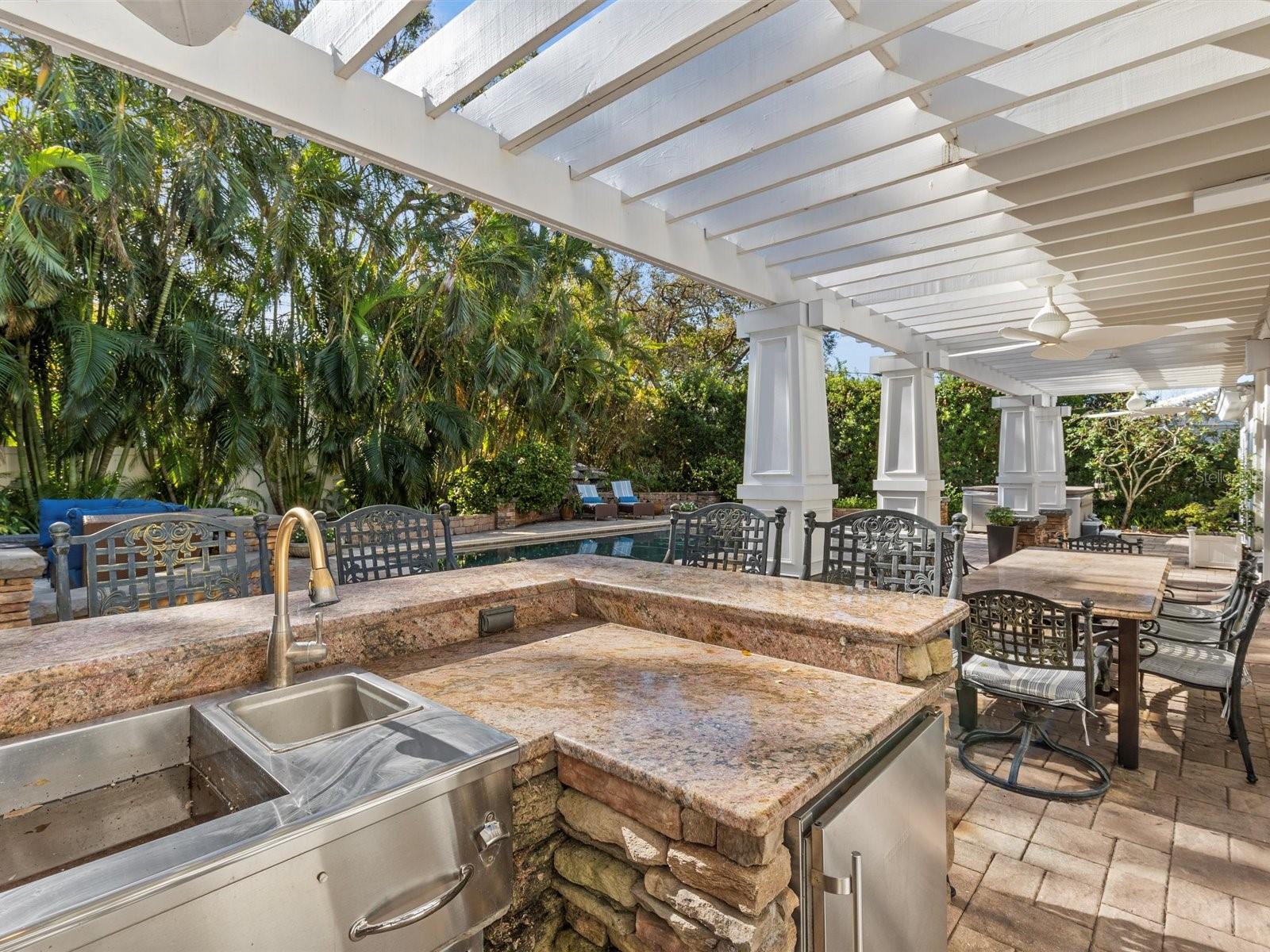 BELLEAIR ESTATES - Residential