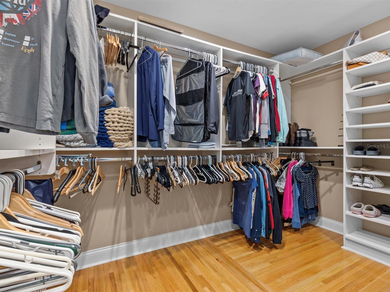 BELLEAIR ESTATES - Residential