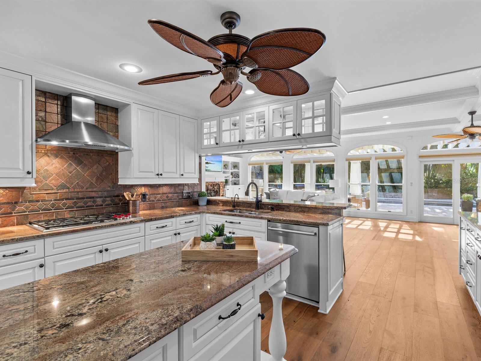 BELLEAIR ESTATES - Residential