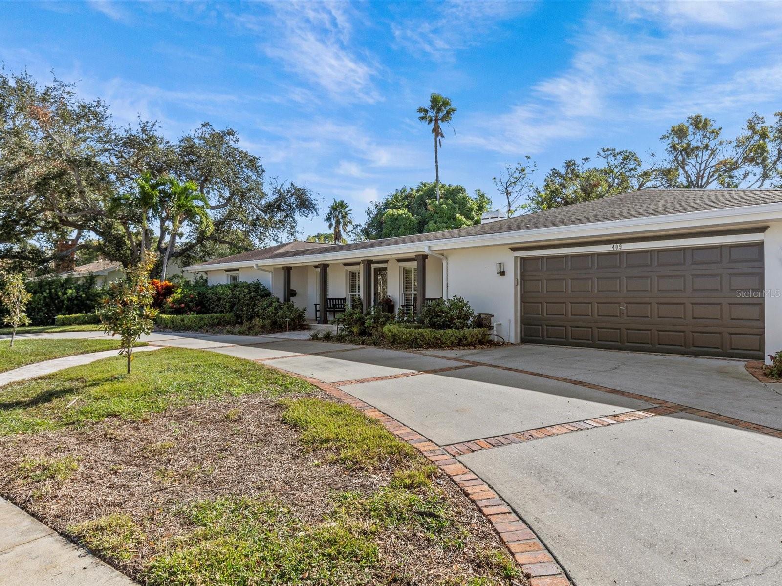 BELLEAIR ESTATES - Residential