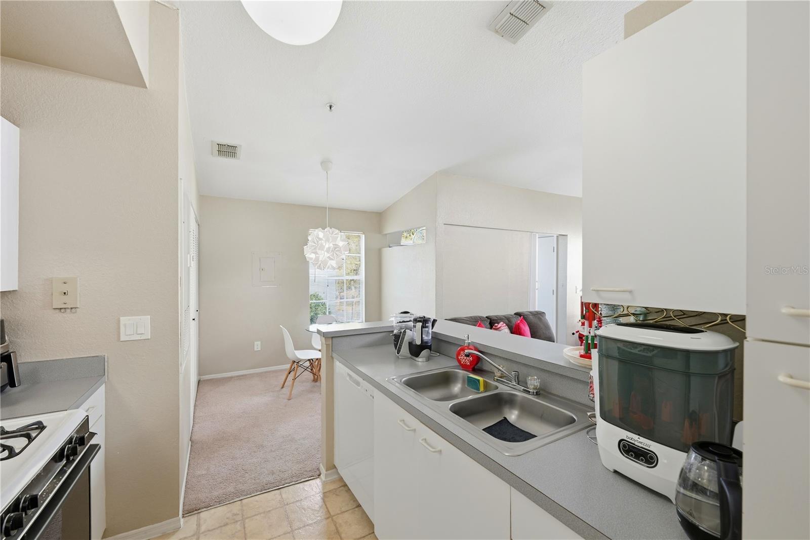 COLUMBIA ARMS CONDO - Residential