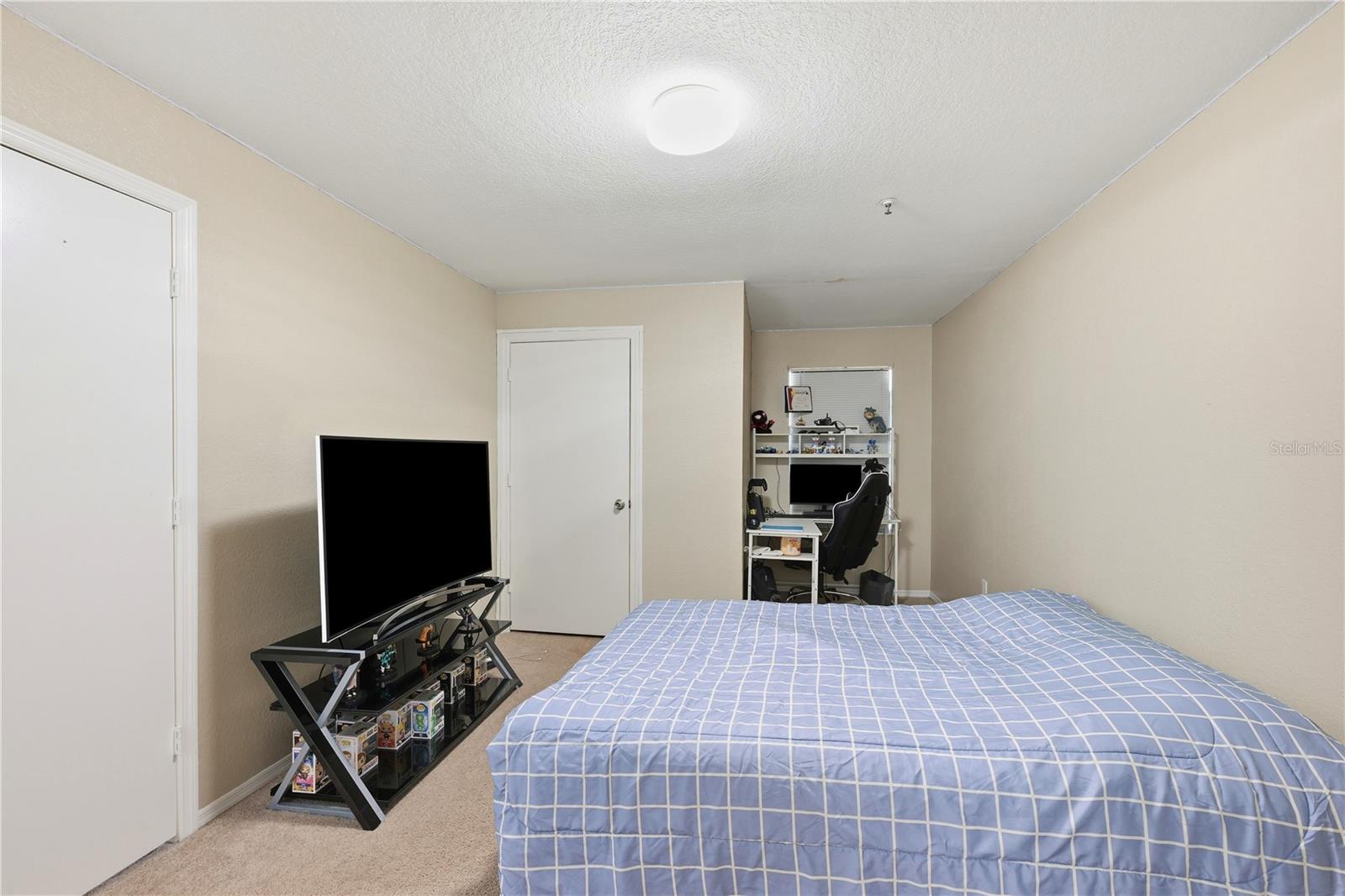 COLUMBIA ARMS CONDO - Residential