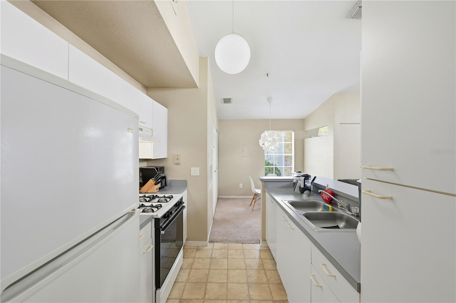 COLUMBIA ARMS CONDO - Residential