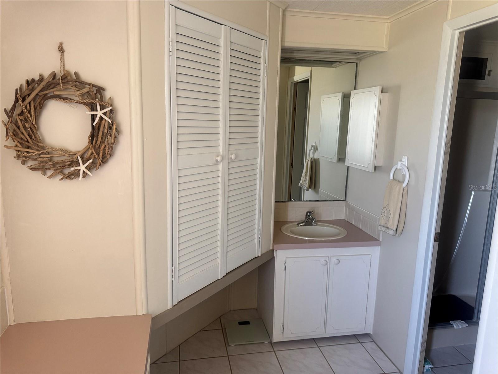 HARBOR ISLES III - Residential