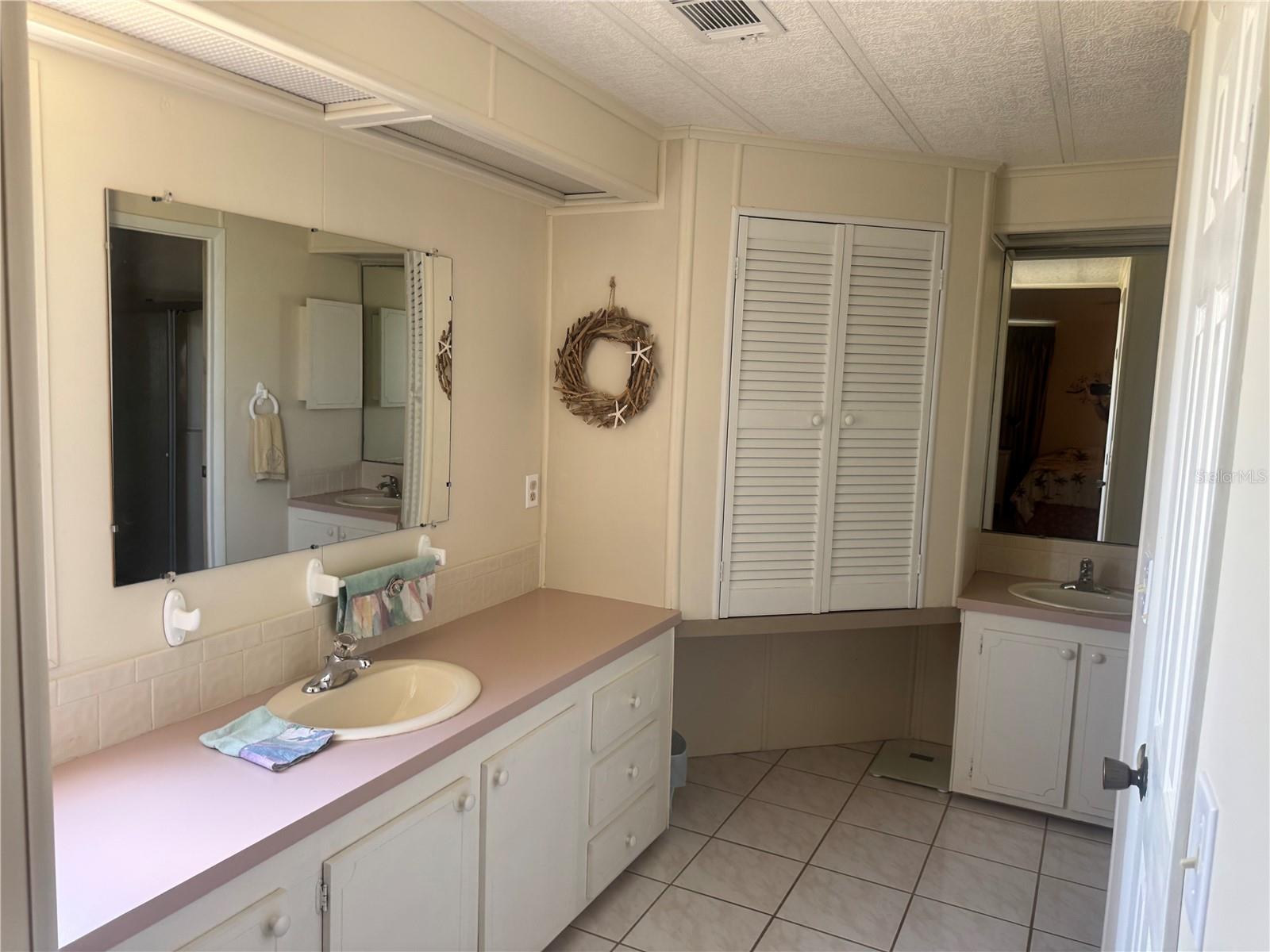HARBOR ISLES III - Residential