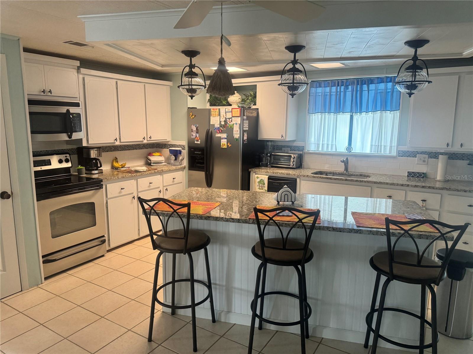 HARBOR ISLES III - Residential